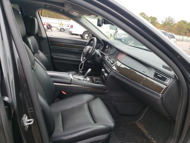 BMW 750xi interior